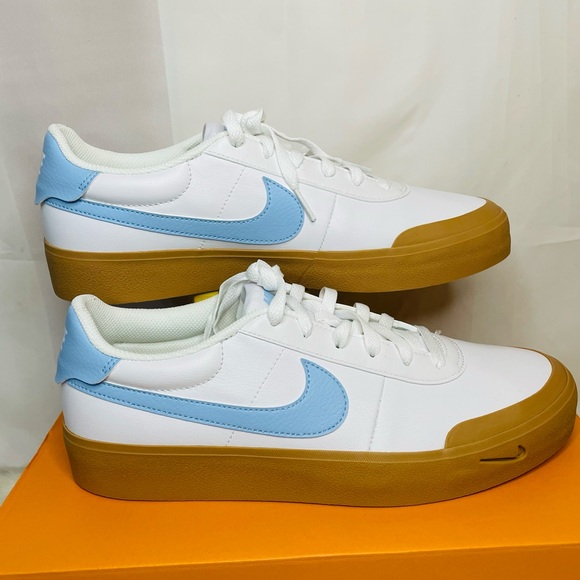 New Nike Court White and Light Blue Sneakers Men Size 9.5 Athletic Shoes